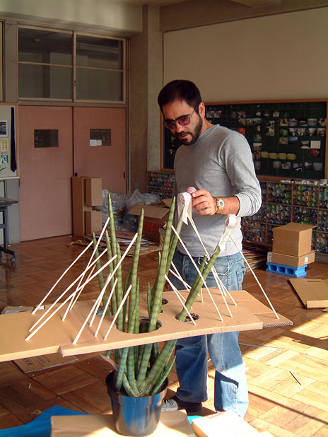 2005_jonathan_hernandez_p2.jpg
